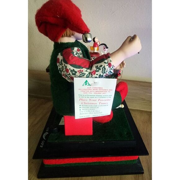 Vintage 1990 Christmas Songs Musical Workshop Elf With Lighted Candle See Pic - Picture 6 of 16